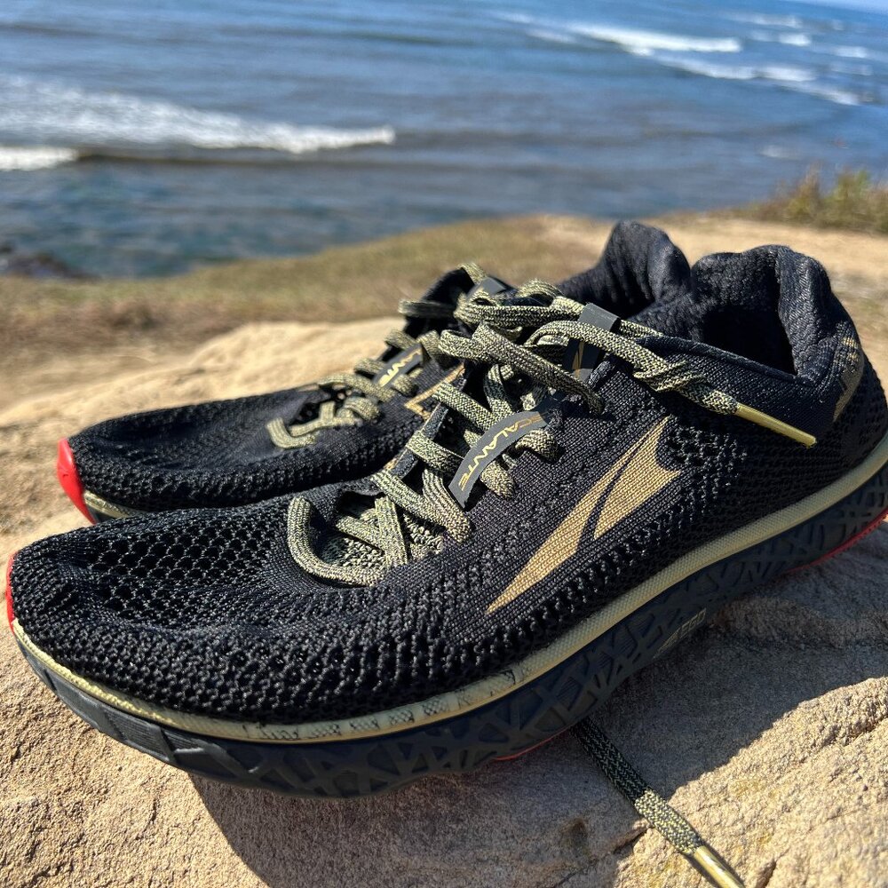Altra escalante racer
